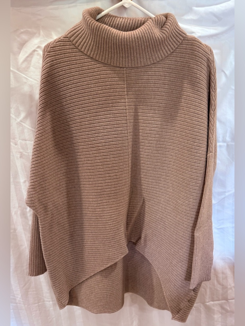 Relaxed Turtleneck Ribbed Batwing Sweater - Taupe